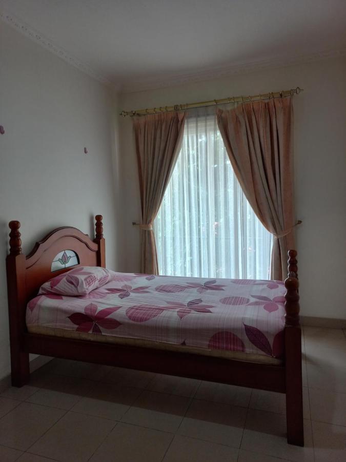 Margot Apartment Pondok Indah Cakarta Dış mekan fotoğraf